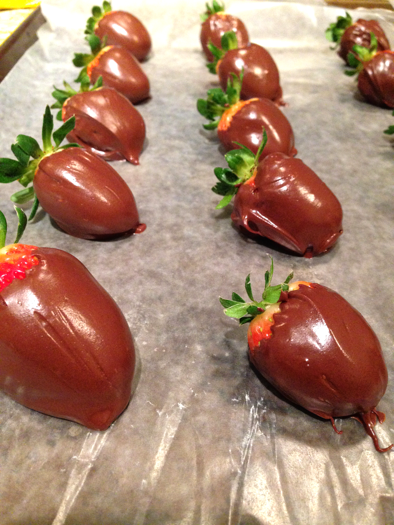 strawberries in chocolate front