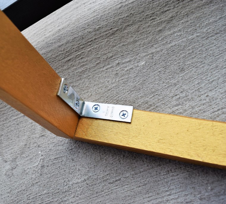 DIY Canvas Picture Frame by Bunny Baubles Blog 6