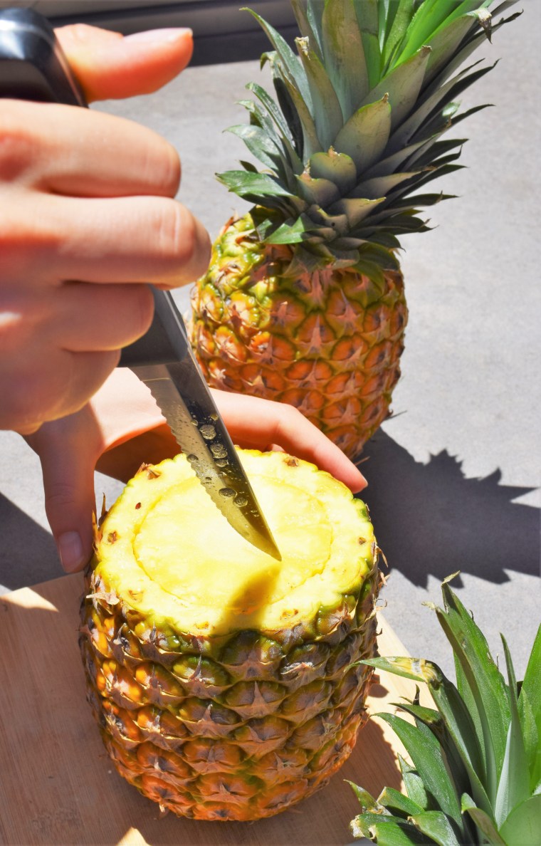 DIY Daiquiris in Pineapple Cups by Bunny Baubles 2
