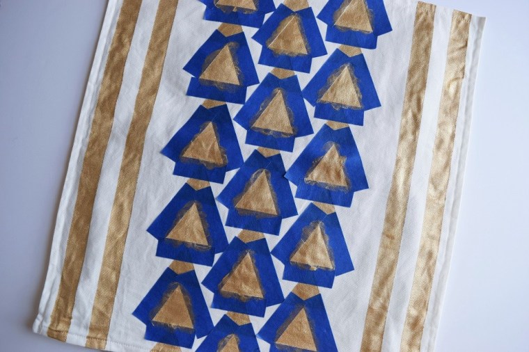 DIY Gold Painted Tribal Pillow Case Step 5 c