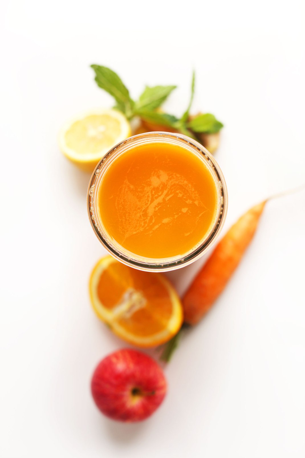 carrot-apple-nectarine-minimalistbaker