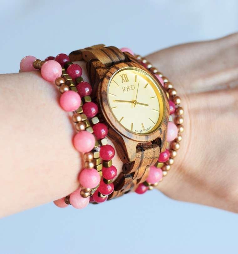 gold-and-rose-quartz-bracelet-diy-by-bunny-baubles-4